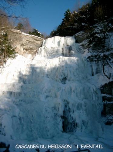 Grande Capacite Au Calme Circuit Cascades Du Herisson Bonlieu