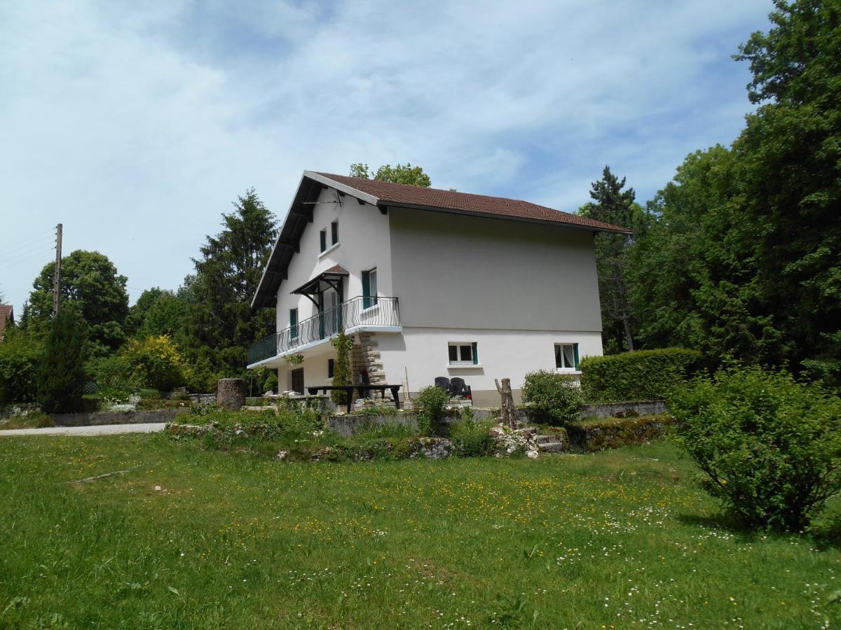 Holiday home Grande Capacite Au Calme Circuit Cascades Du Herisson *